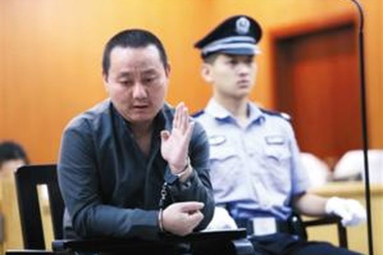 Tian Fu-sheng (41) saat disidangkan di pengadilan Beijing, China.