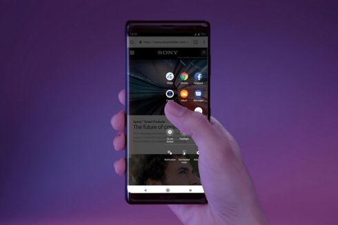 Sony Bikin Ponsel Lipat dengan Layar Tembus Pandang?