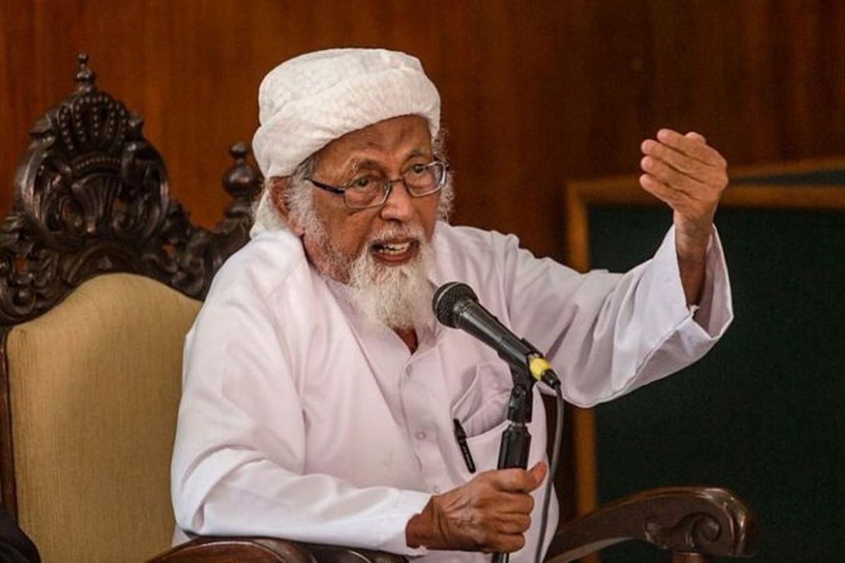 Abu Bakar Ba'asyir dalam sebuah persidangan di Cilacap, Jawa Tengah, pada 2016 lalu.