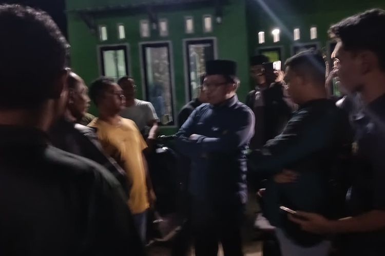 Nobar Film Pesta Babi di Sekretariat HMI Sumbawa Barat Dibubarkan TNI-Satpol PP