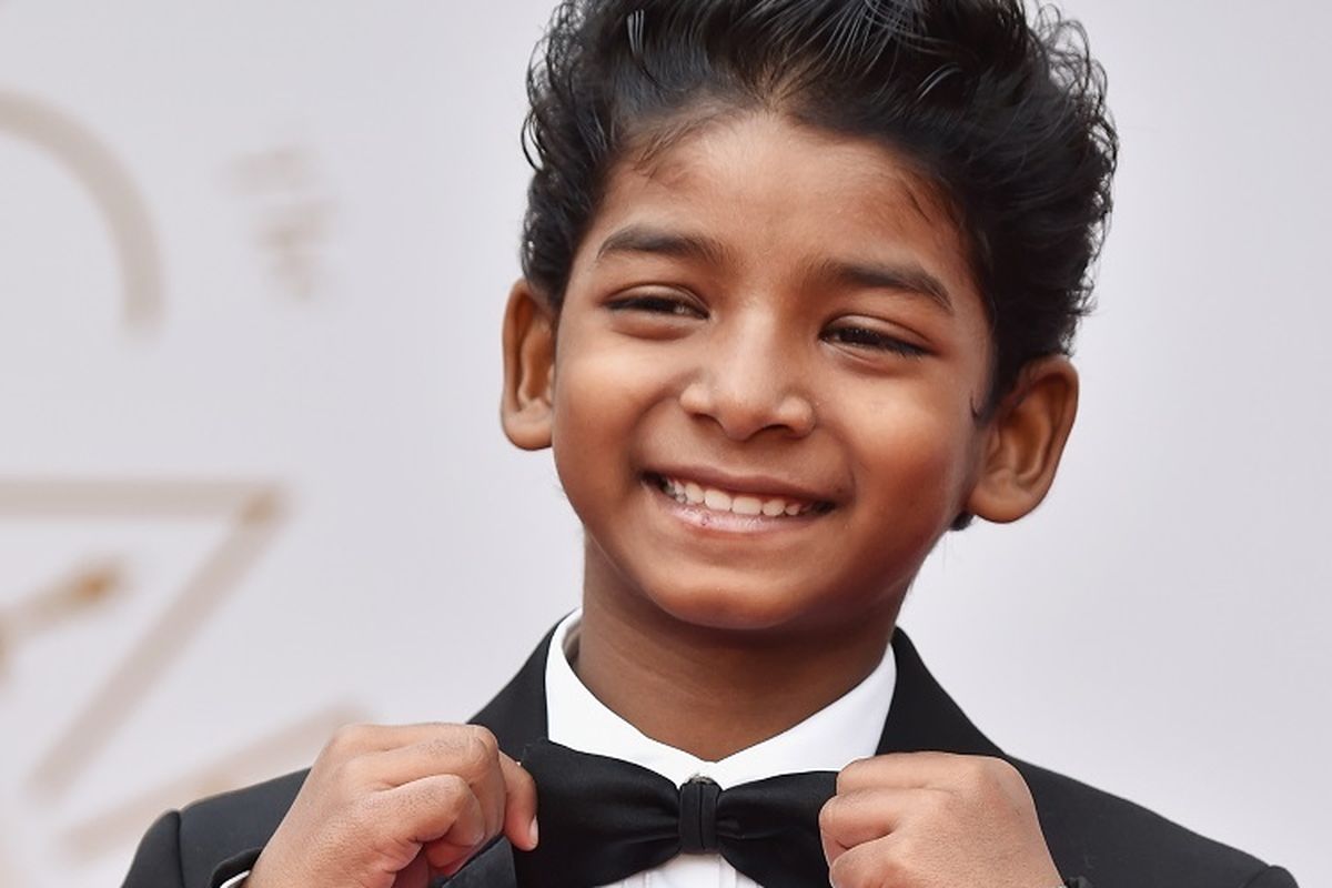 Bintang film Lion, Sunny Pawar, berjalan di karpet merah 89th Annual Academy Awards di Hollywood & Highland Center, Hollywood, California, Minggu (26/2/2017).