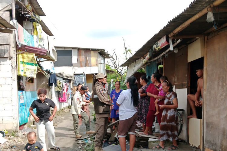 Pemkot Jakbar Terbitkan SP3, Warga Diminta Kosongkan Lahan TPU di Kamal Kalideres