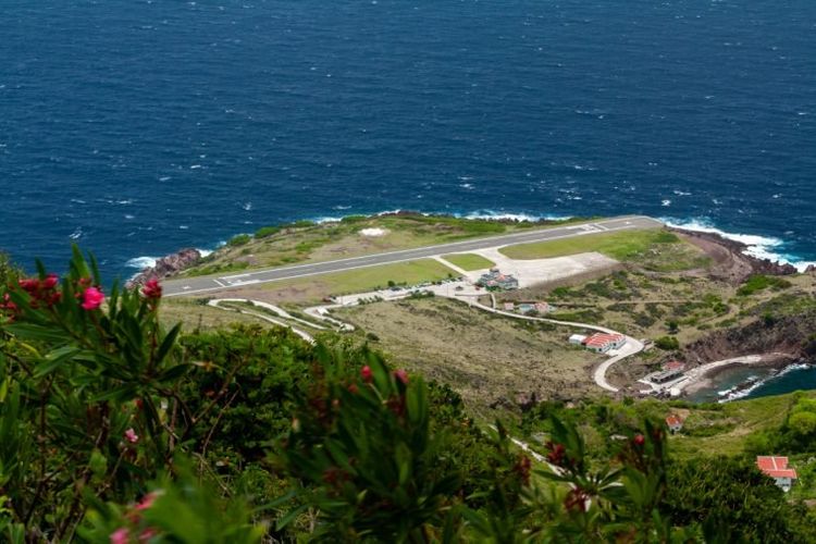 Bandara Saba di Belanda.