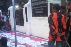 Spanduk Prabowo-Hatta Diturunkan, Pemuda Pancasila Serbu Kantor Pol PP