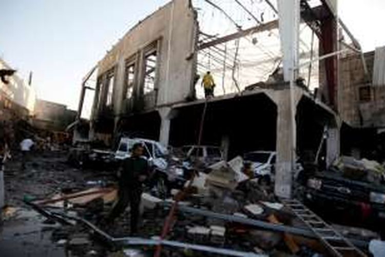 Lokasi serangan udara yang menimpa gedung tempat upacara pemakaman untuk ayah Jalal al-Ruweishan, menteri dalam negeri pemerintah Yaman yang didominasi kelompok Houthi.