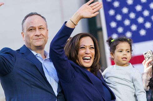 Melihat Sosok Wapres Kamala Harris dari Mata 2 Anak Tirinya