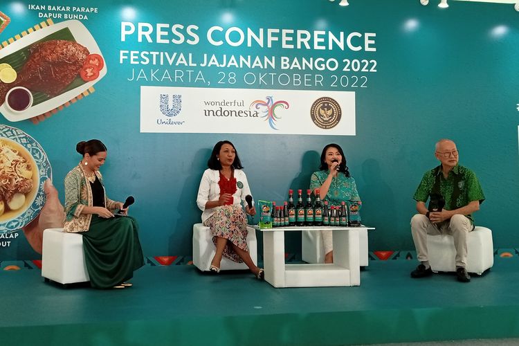 Dokumentasi diskusi mengenai kuliner Indonesia saat acara press conference Festival Jajanan Bango 2022.