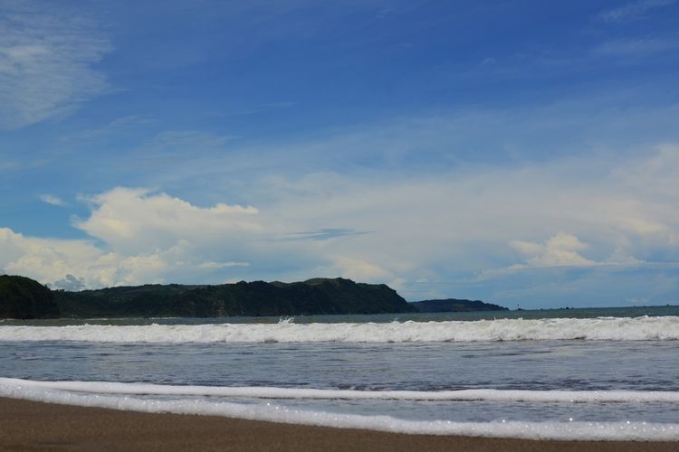 Pantai Sine Tulungagung, Jawa Timur.