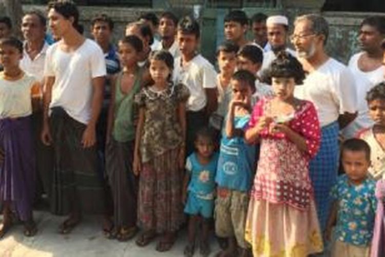 Warga muslim Rohingya di permukiman Aung Minglar, Rakhine, Myanmar. Mereka menolak untuk menyebut diri mereka sebagai orang 