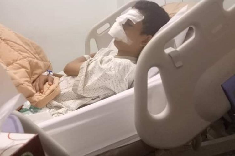 Siswa SMP yang diduga jadi korban perundungan saat dirawat di rumah sakit di Pekanbaru, Riau, Kamis (7/11/2019).
