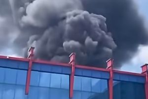 Kebakaran Pabrik di Gunung Sindur Bogor, Karyawan Panik Keluar Gedung