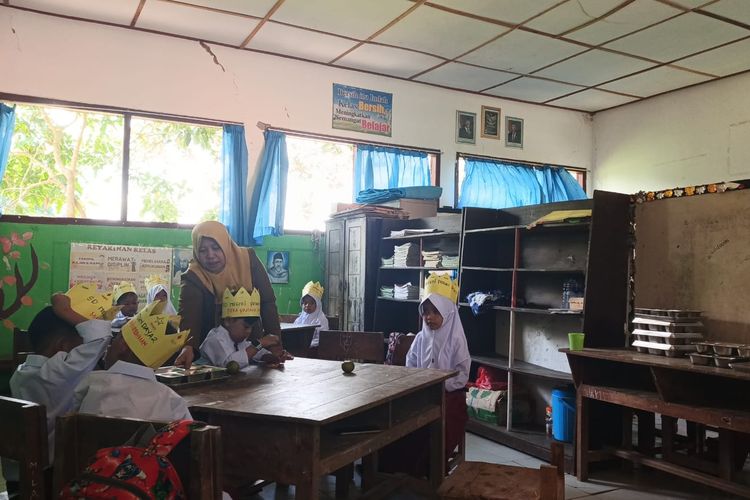MPLS Masih Didominasi Ibu Antar Anak di Pamekasan, Ayah Pilih Bekerja