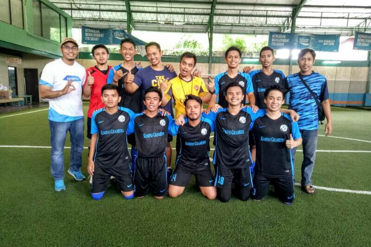 Tim futsal Kompas Gramedia