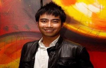 Vidi Aldiano "Dipaksa" Belajar Koreografi
