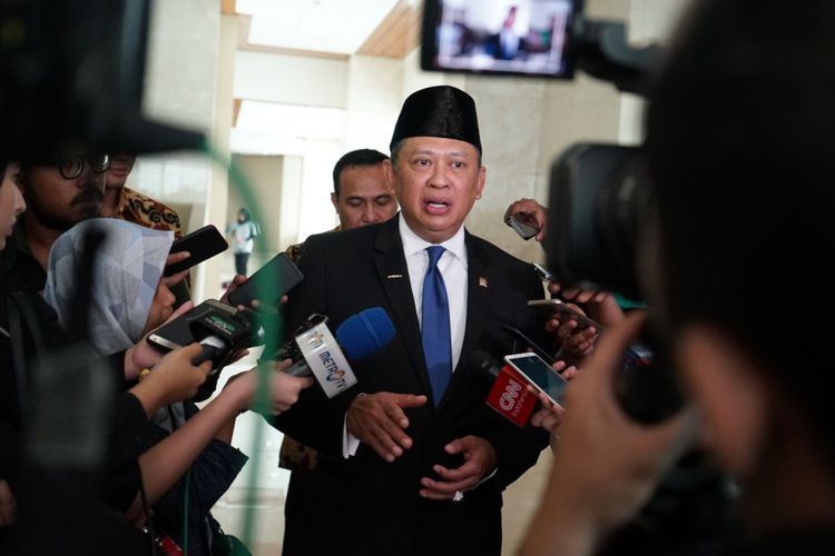 Ketua DPR Bambang Soesatyo di Kompleks Parlemen, Senayan, Jakarta, Selasa (16/10/2018).