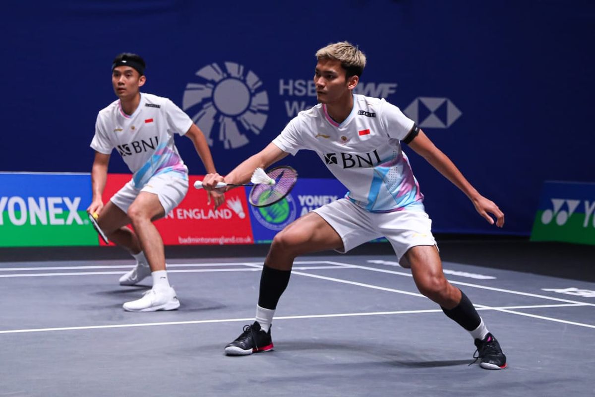 Muhammad Shohibul Fikri/Bagas Maulana saat bertanding pada babak 32 besar All England 2024 melawan Alexander Dunn/Adam Hall (Skotlandia) di Utilita Arena Birmingham, Inggris, Selasa (12/3/2024). Terkini, Fikri/Bagas kalah pada babak kedua Thailand Open 2024 di Nimibutr Arena, Kamis (16/5/2024). 
