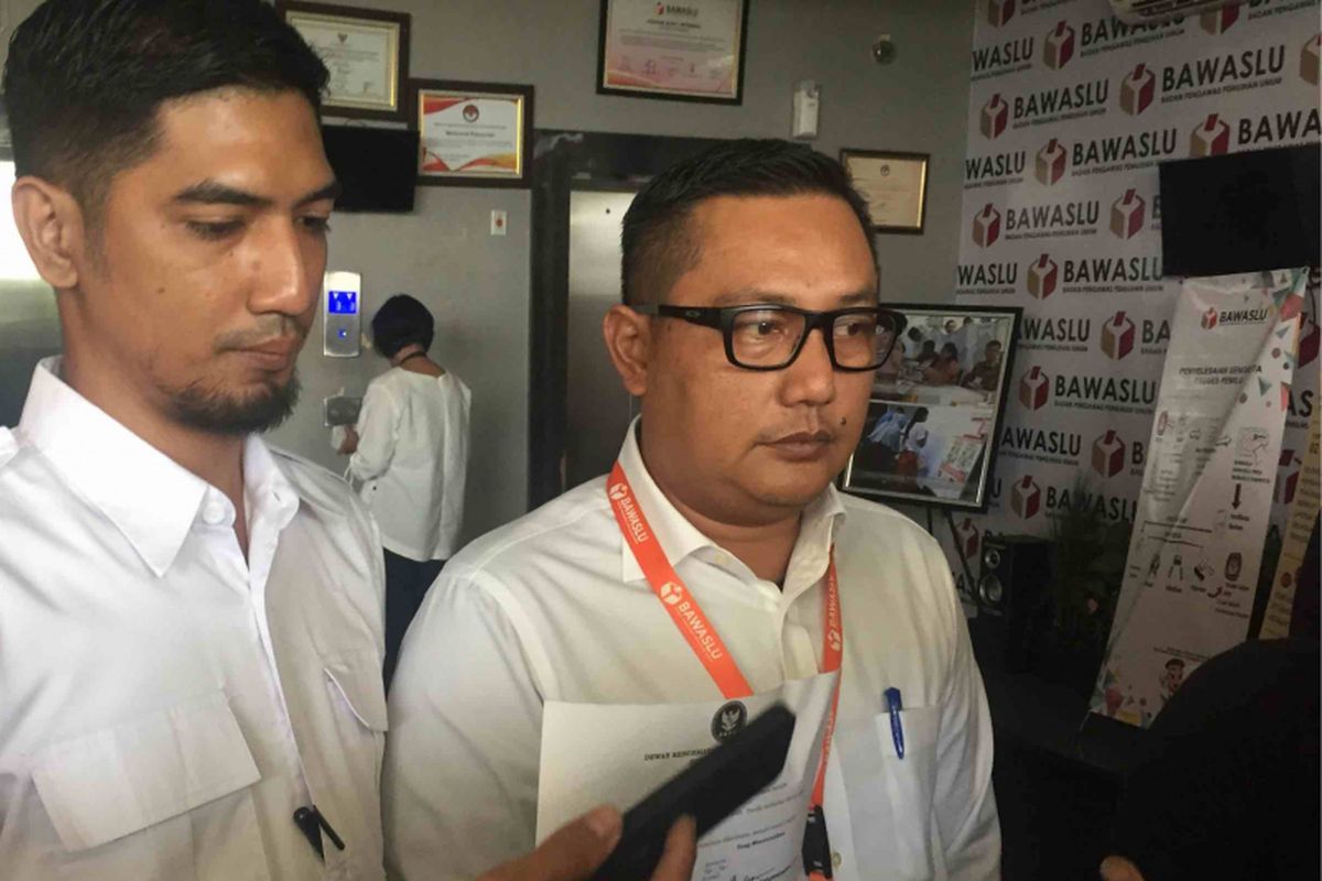 Partai Gerindra melaporkan Komisi Pemilihan Umum (KPU) RI dan KPU DKI Jakarta ke Dewan Kehormatan Penyelenggara Pemilihan Umum (DKPP), Jumat (7/9/2018). Pelaporan tersebut terkait tidak  dilaksanakannya putusan dari Badan Pengawas Pemilu (Bawaslu) DKI Jakarta yang memerintahkan untuk meloloskan nama Ketua DPD Gerindra DKI Jakarta M Taufik sebagai bakal calon anggota DPRD DKI pada Pemilu 2019.