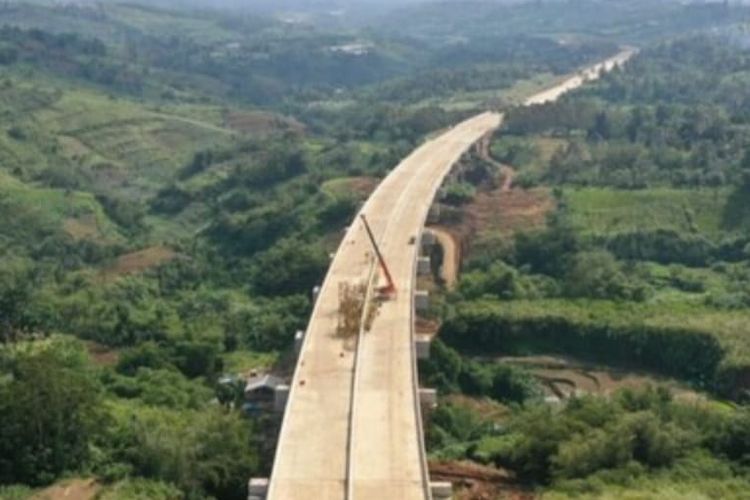 A file photo of Ciawi-Sukabumi toll road in West Java. 