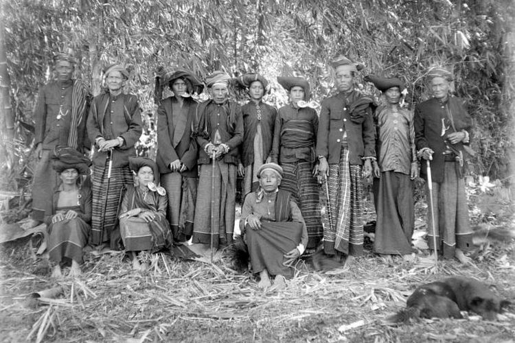 Potret Suku Batak Karo.