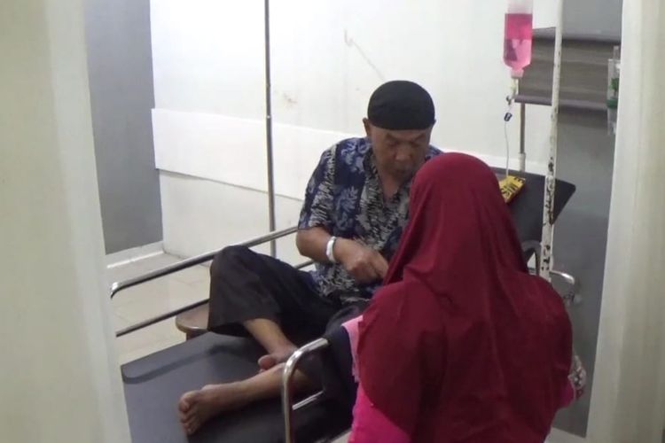 Korban kopi bermerek Kopi Cleng dirawat intensif di IGD RSUD Sumedang, Selasa (17/9/2019) malam. AAM AMINULLAH/KOMPAS.com