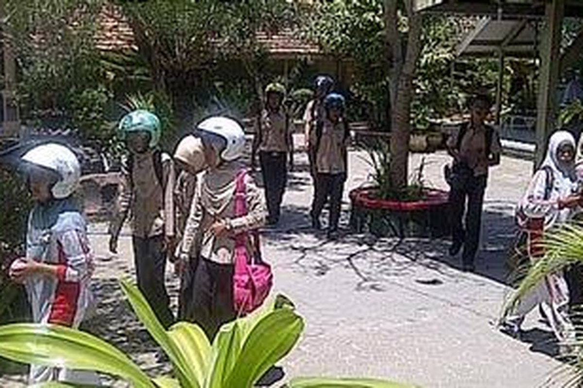 Pihak SMAN 2 Pamekasan akan menjatuhkan sanksi kepada siswanya yang terlibat tawuran. 