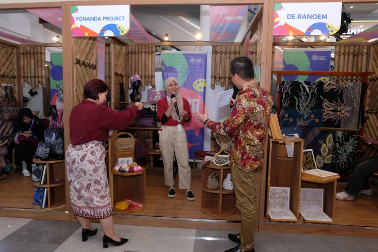 Pameran Apresiasi Kreasi Indonesia (AKI) digelar Kemenparekraf di Batam pada 2-4 Agustus 2024 dan dihadiri Menparekraf/Kabaparekraf Sandiaga Salahuddin Uno.
