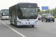 Produsen China Uji Coba Bus Tanpa Sopir