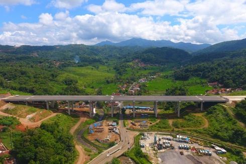 Molor Karena Longsor, Tol Cisumdawu Beroperasi Penuh September