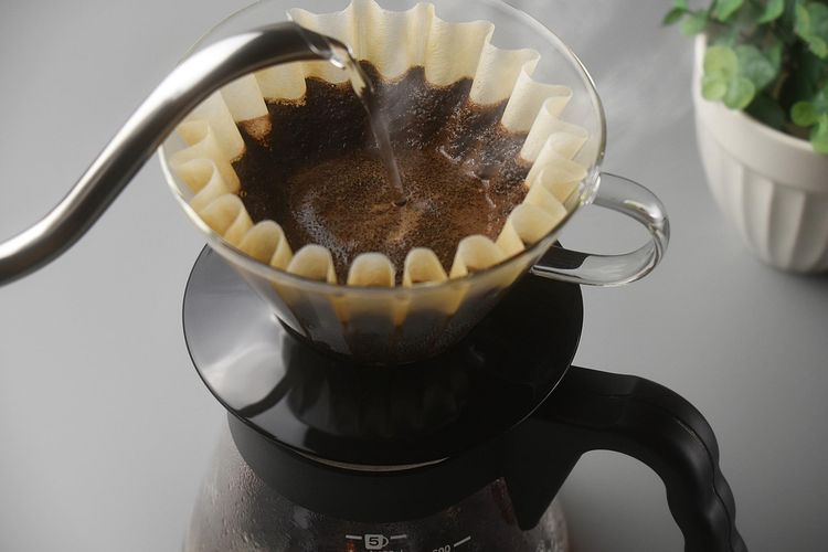 Ilustrasi filter kopi. Ada beberapa kegunaan lain filter kopi selain untuk membuat kopi favorit Anda.