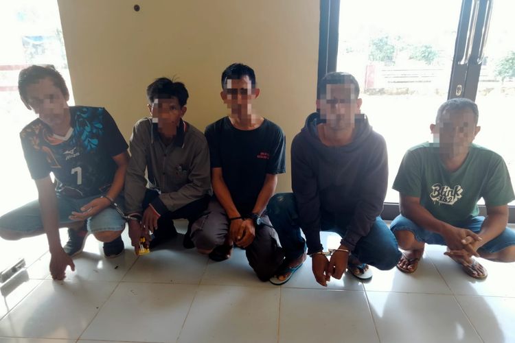 5 Tersangka pelaku pencurian genset tower di Desa Atap Kecamatan Sembakung, Nunukan, Kaltara. Genset dipreteli dan dijual hingga Kota Samarinda Kaltim