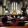 Misa dan Sepotong Hosti yang Dirindukan Jemaah di Katedral Jakarta