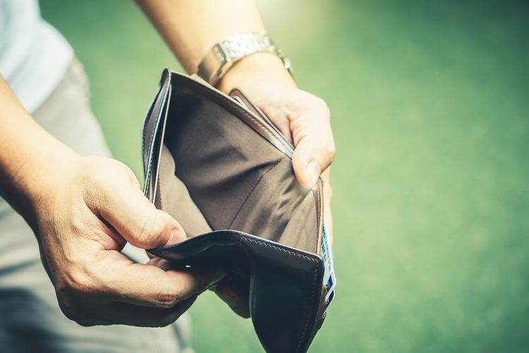 Bansos Langsung Habis, Apakah Penerimanya Bisa Disebut Boros?