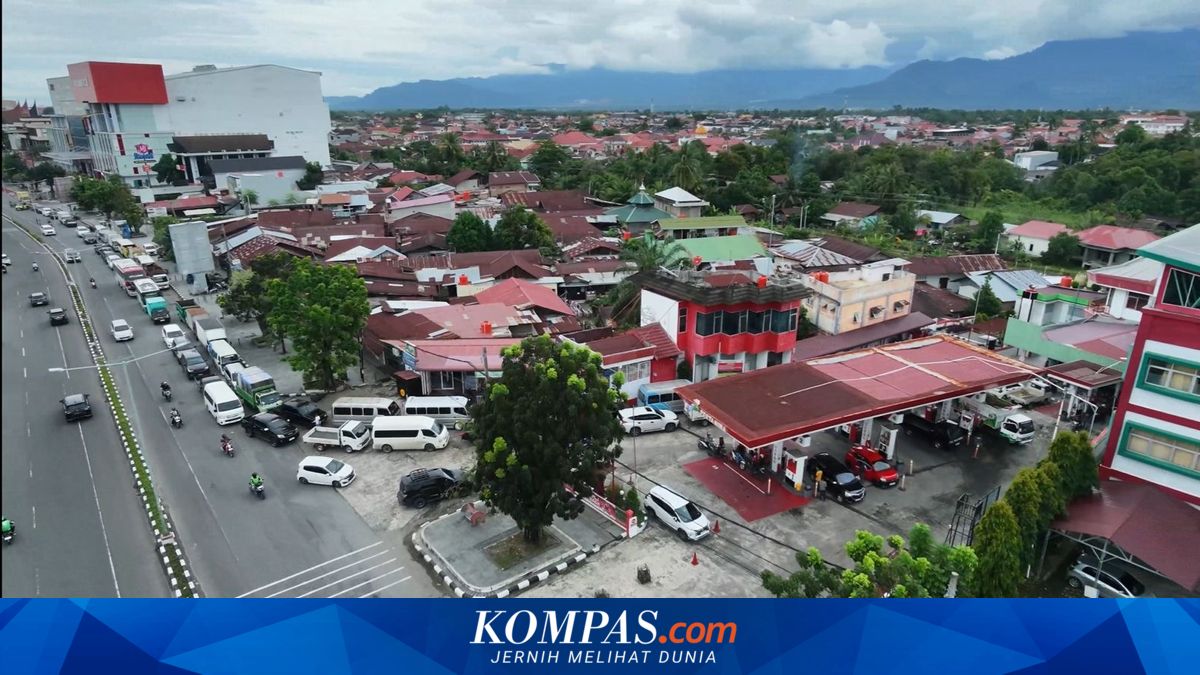 Cari Solar di Sumbar Ibarat Berburu Emas: Krisis Berkepanjangan Bikin Sopir Bus Kehilangan Trip, Logistik Terhambat