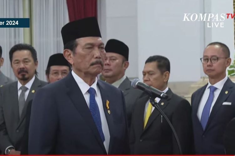 Ditunjuk Prabowo Jadi Ketua Dewan Ekonomi Nasional, Luhut Binsar Pandjaitan Dilantik bersama Para Menteri
