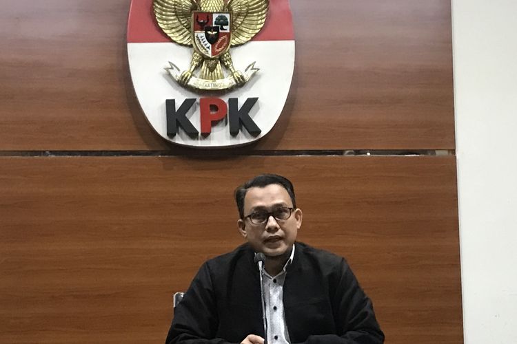 Pelaksana Tugas Juru Bicara KPK Ali Fikri saat ditemui di Gedung Merah Putih KPK, Jakarta, Senin (17/1/2022).