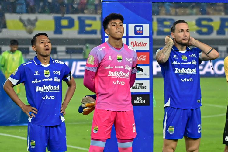 Alasan Pelatih Persib Mainkan Kiper 19 Tahun Saat Bekuk Borneo FC
