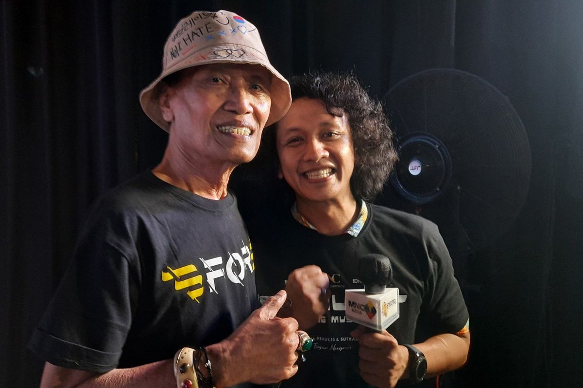 Busty etuk ayol bilan jinsiy aloqa