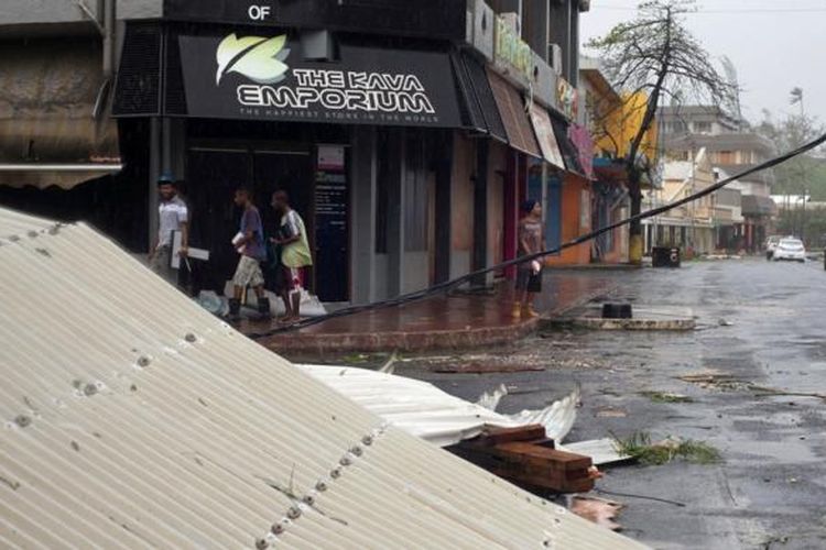 Dalam foto yang dirilis UNICEF memperlihatkan dampak kerusakan di Port Vila, ibu kota Vanuatu, Sabtu (14/3/2015) setelah Badai Pam menerjang negara kepualauan di Pasifik Selatan itu.