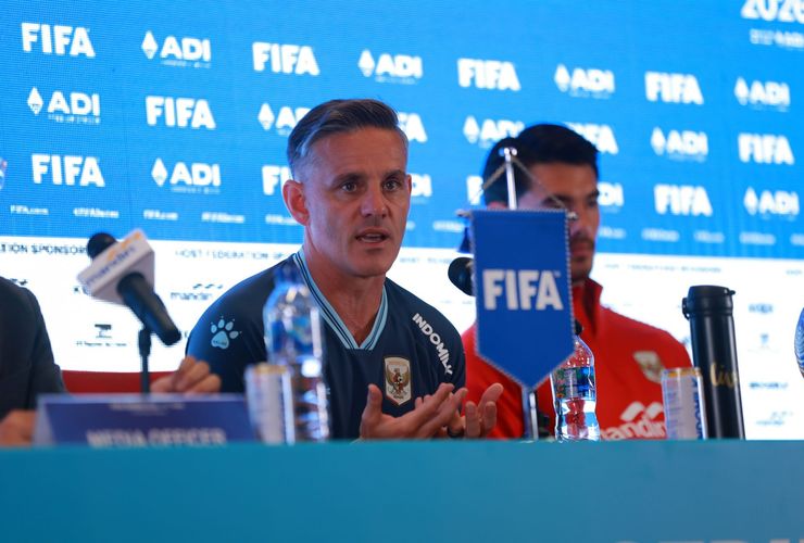 Kata John Herdman soal Pencoretan Dean James dari Skuad Timnas Indonesia