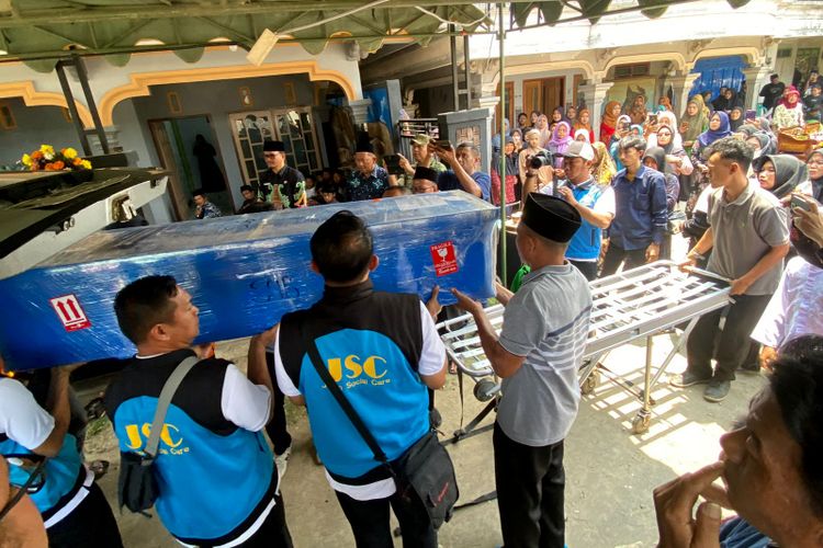 Korban KM Virgo Transport 8 Asal Blitar Teridentifikasi dari Gelang di Tangan