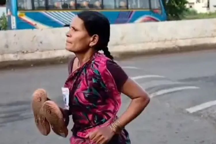 Kisah Ibu di India, Ikut Lomba Lari Tanpa Alas Kaki demi Kebutuhan Anak