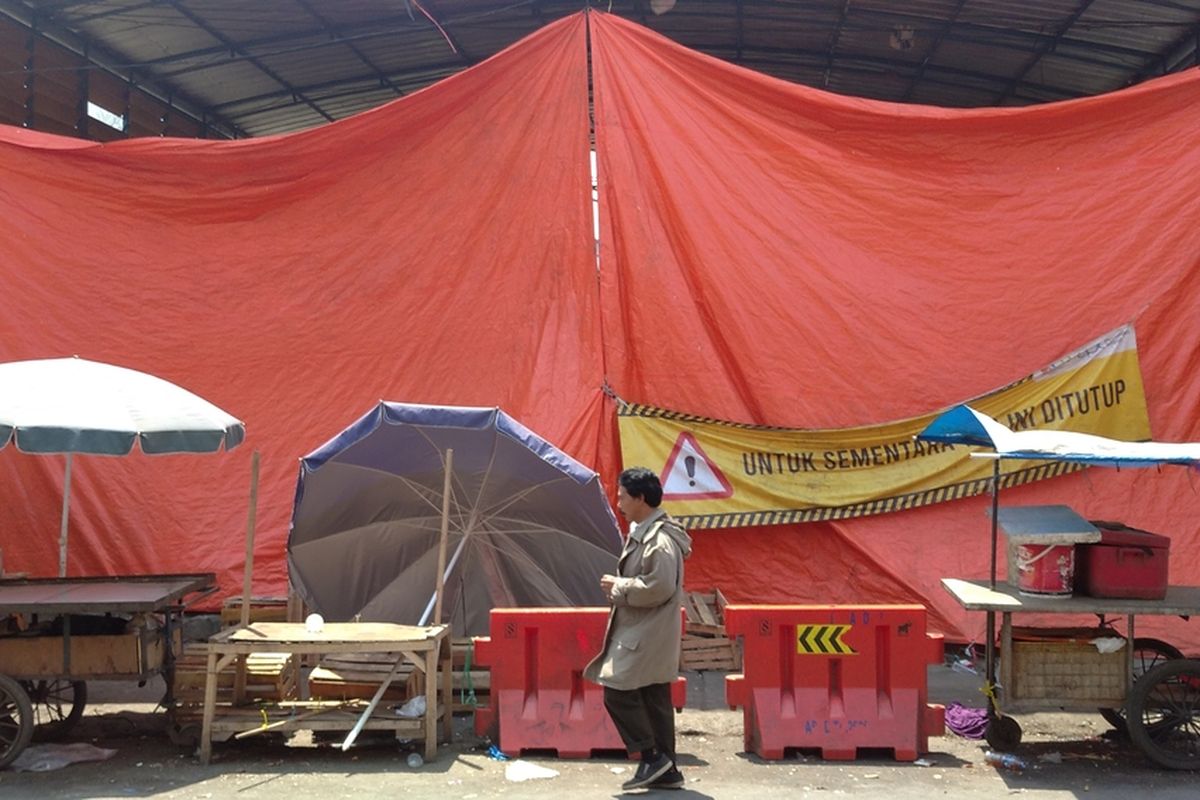 Potret TPS Sederhana di Kelurahan Pasteur, Kecamatan Sukajadi, Kota Bandung, Jawa Barat yang ditutup sementara, Selasa (17/10/2023).