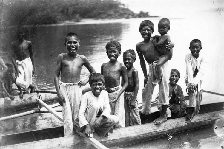 Anak-anak Ambon sekitar abad 19 akhir.
