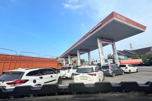 Imbas Konflik Timur Tengah, Antrean BBM di Lhokseumawe Mengular hingga 6 Km di Tengah Puasa