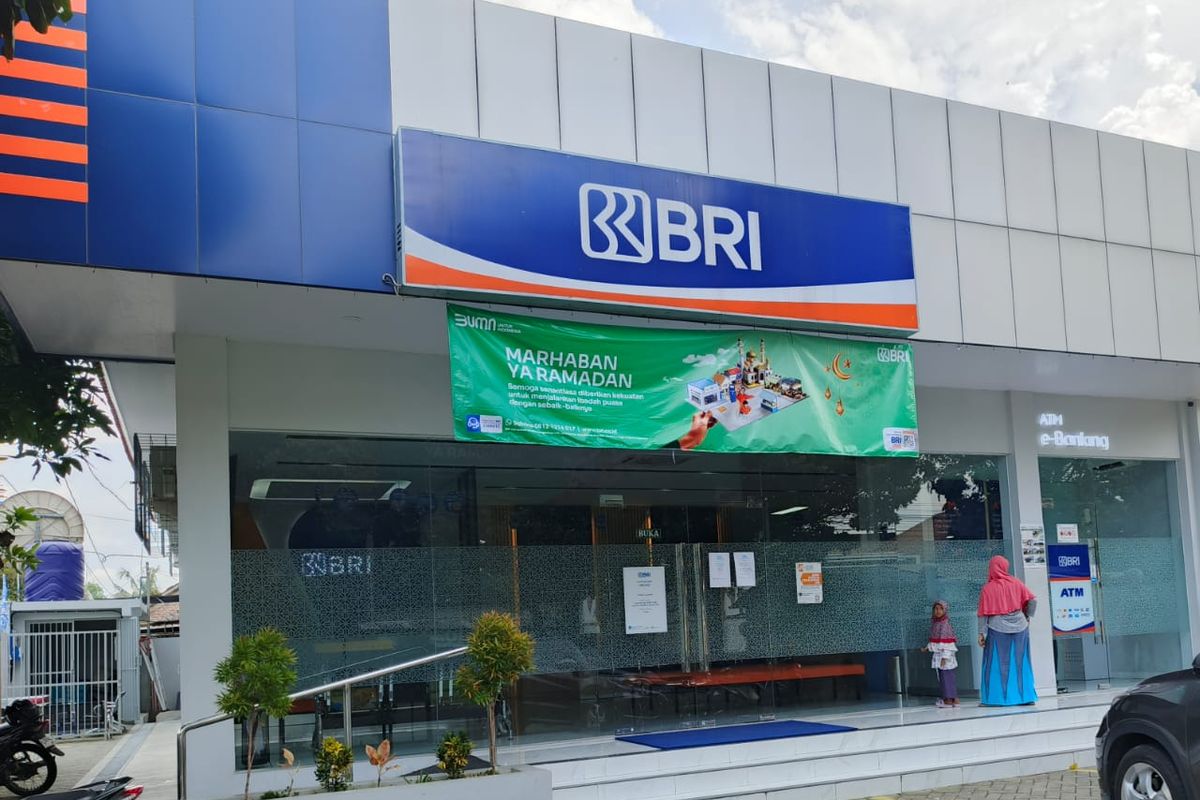Cek Cicilan Pakai Tabel KUR BRI 2025