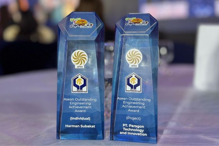 Dua penghargaan dalam ajang CAFEO ke-43 mencakup Project Category diberikan kepada PT Paragon Technology and Innovation, dan Individual Category yang dianugerahkan kepada Harman Subakat selaku tokoh di balik kemajuan inovasi dan rekayasa perusahaan.