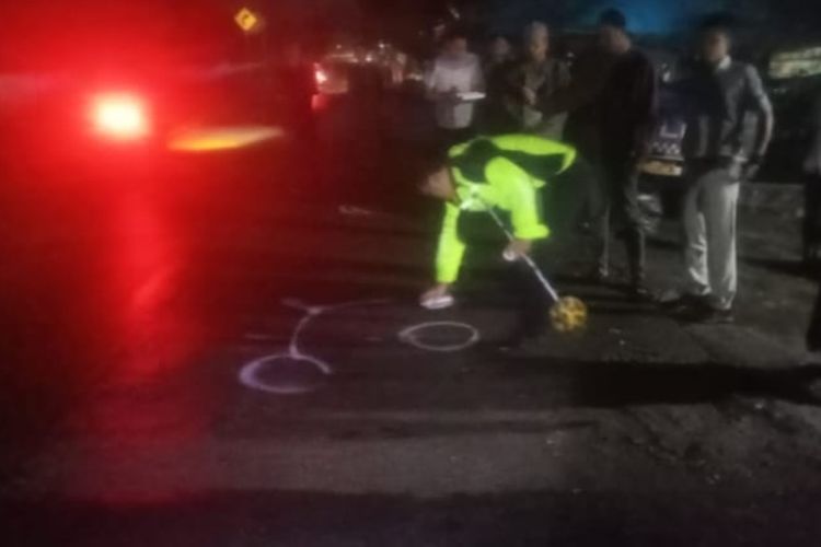 Adu Banteng dengan Mobil Pick Up, Pemotor Wanita Tewas di Ciseeng Bogor