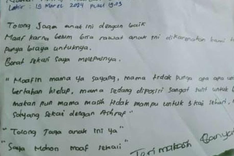 Secarik kertas yang ditemukan bersamaan dengan penemuan bayi laki-laki, di depan rumah Buaman (59), warga Dusun Sukopuro, Desa Purworejo, Kecamatan Pungging, Kabupaten Mojokerto, Jawa Timur, Jumat (22/3/2024) dini hari.