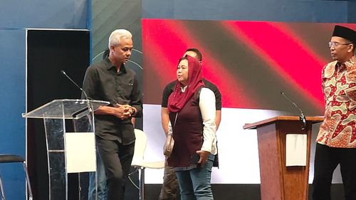 Ganjar Lakukan Simulasi Debat Capres Bareng TPN Malam Ini