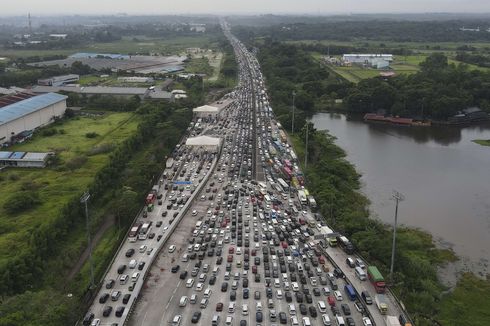 Titik Kemacetan di Tol Jakarta-Cikampek Saat Arus Mudik Lebaran 2022